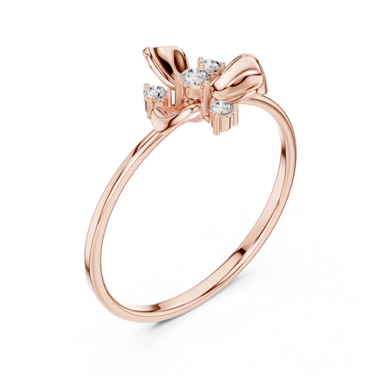 Stylish floral diamond ring - Modern elegance in gold - Perfect gift for special occasions